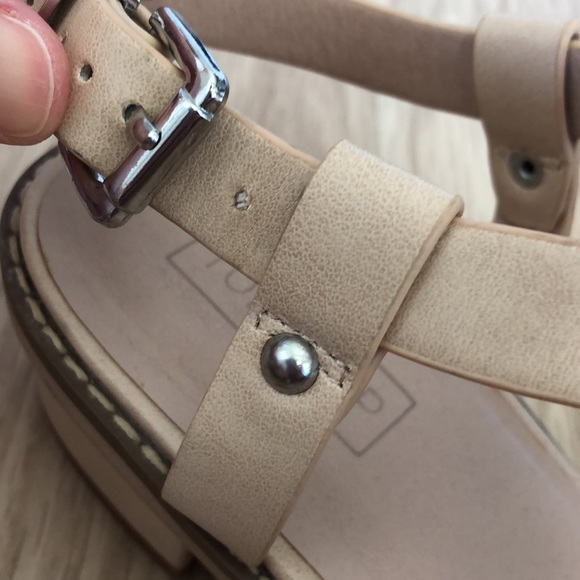 Topshop Sandals - Picture 7 of 10